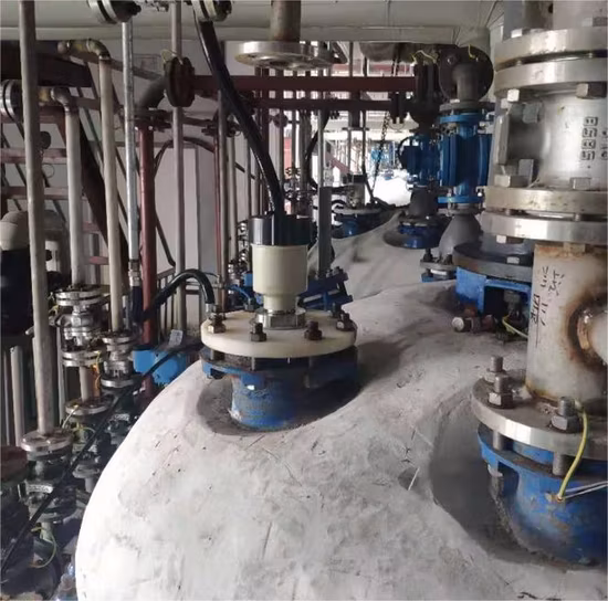 Misuratore di livello radar per acqua con frequenza regolabile da 120 g